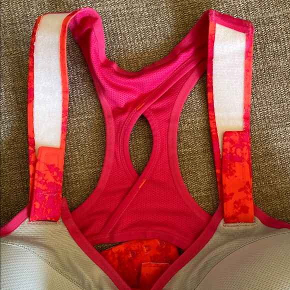 Moving Comfort Juno high impact sports bra 34D - Picture 7 of 8